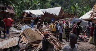 كوارث .. مصرع 30 شخصًا وإنهيار آلاف المنازل بسبب الفيضانات في جنوب أفريقيا