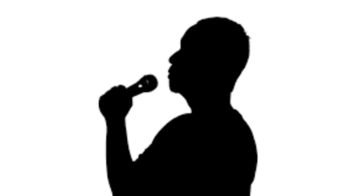 فنان مصري شهير يعتدي جسدياً على زوجته والأخيرة تقدم بلاغاً!