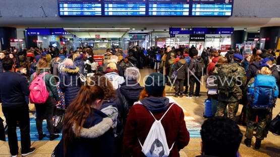 استئناف الرحلات الجوية في المطارات اليونانية بعد توقف شبه تام