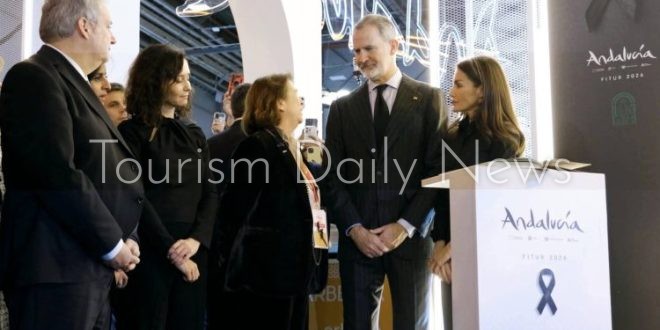 إسبانيا يزور جناح المغرب في معرض السياحة الدولي بمدريد