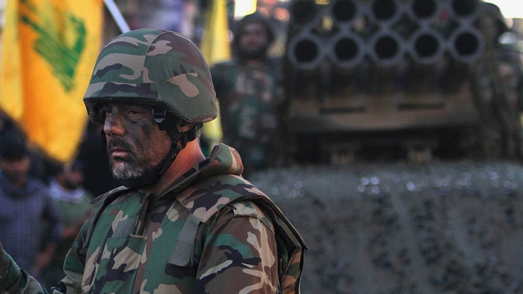 رسالة حزب الله إلى واشنطن: تدخّلنا العسكري مرهون باستهداف خامنئي أو إسقاط النظام الإيراني