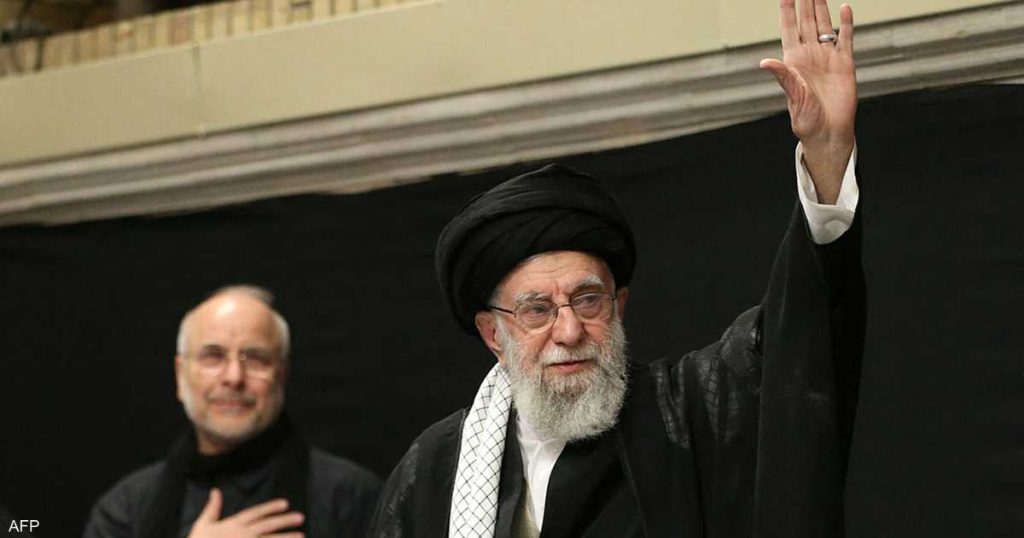 بـ”طبقات الخلافة” والرجل القوي.. كيف يستعد خامنئي للحرب؟