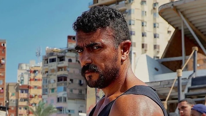 طرح البوستر الرسمي لمسلسل “علي كلاي” بطولة أحمد العوضي