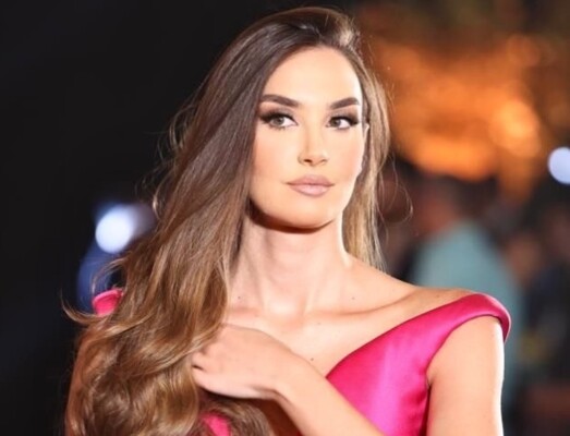 رينا شيباني.. ملكة جمال لبنان التي اختارت الالتزام برسالتها الإنسانية بعيداً عن الأضواء