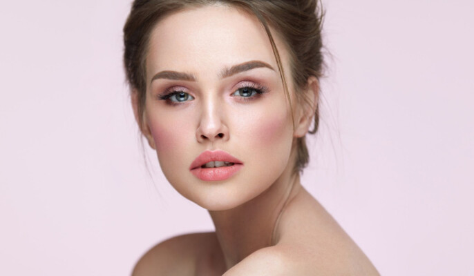 خدود وردية طبيعية بدون مكياج أو كريمات باهظة بهذه الطريقة!