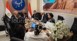 500 % زيادة في عدد رحلات الطيران العارض إلى مدينة العلمين و175% لأسوان