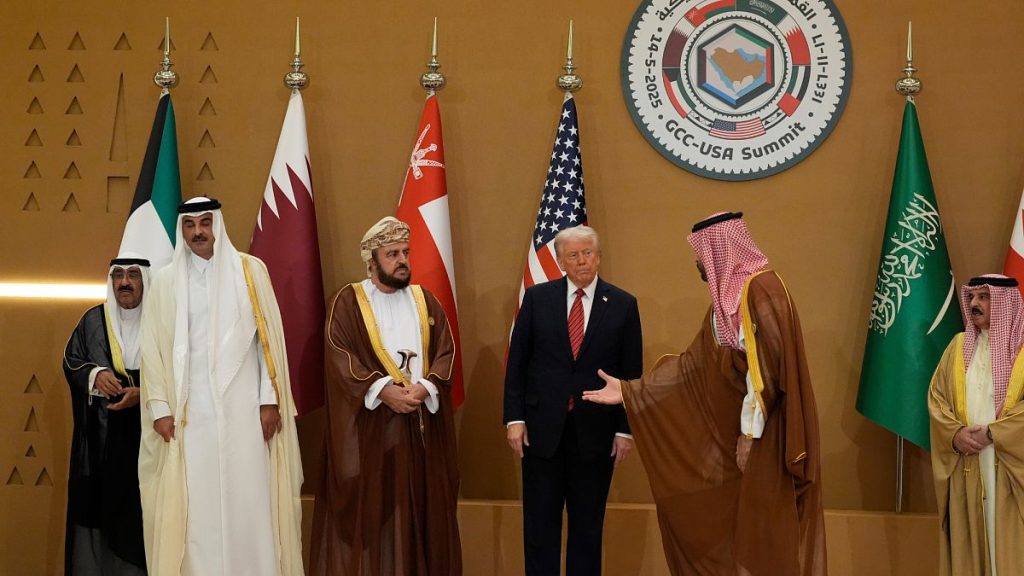 حرب تتدحرج إقليميًا.. إغلاق سفارات وضربات متبادلة في الخليج