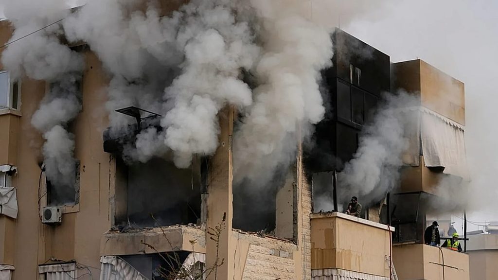 تحركات دبلوماسية مقابل نفي إسرائيلي.. هل تنجح مفاوضات وقف الحرب في لبنان؟