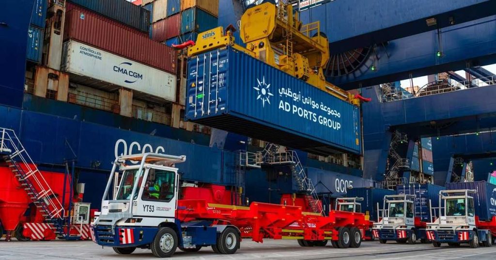 مجموعة موانئ أبوظبي تؤكد استمرارية الأعمال عبر جميع عملياتها