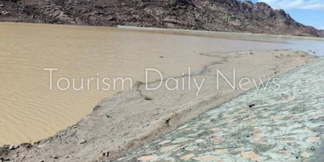 وزير الري يتلقى تقريراً حول أمطار وسيول سيناء والبحر الأحمر ومطروح