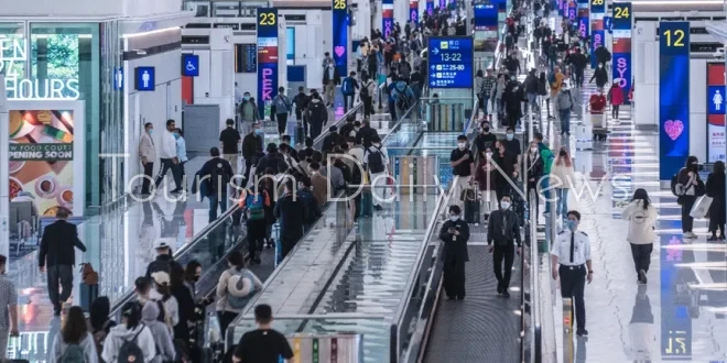 هونج كونج تتحرك لسحب بساط “الترانزيت العالمي” من الشرق الأوسط