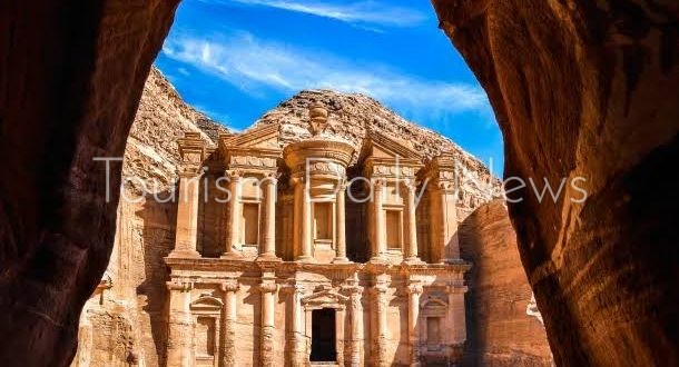 من وجهة عالمية إلى “مدينة خالية”.. البتراء تئن تحت وطأة التوترات الإقليمية