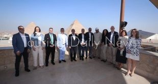 وزير السياحة يدعو الشركات ومنظمي الرحلات الألمان للاستفادة من التنوع بمصر