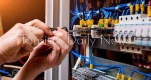 انقطاع التيار الكهربائي في عدة مناطق بمدينة الغردقة