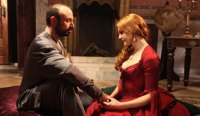 بعد 15 عامًا… خالد أرغنتش ومريم أوزرلي يلتقيان مجددًا في بروفات فيلم جديد