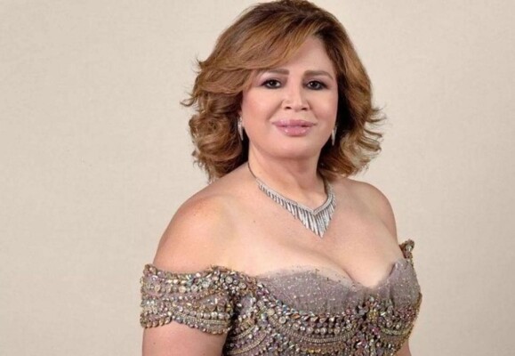 إلهام شاهين تكشف أثر غياب والدتها على حياتها