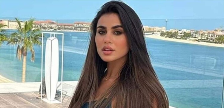 بعد إعلان حملها.. يومي خوري تستعرض بطنها بإطلالة جريئة