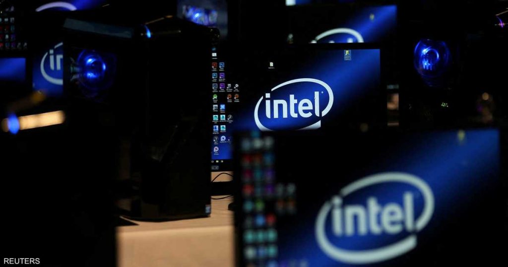 أسهم إنتل تقفز بقوة عقب اتفاق مع أبل بدعم من ترامب