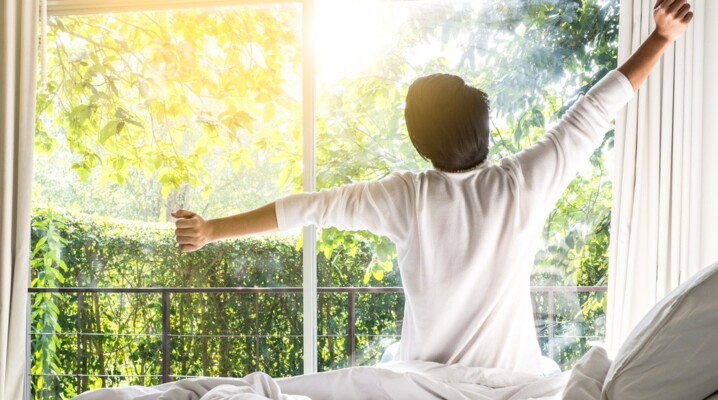 لماذا قد يكون توقيت الاستيقاظ أهم من عدد ساعات النوم؟