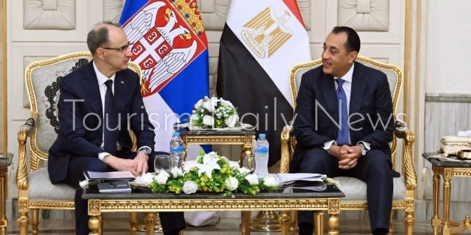 مصر وصربيا تبحثان تسيير رحلات طيران مباشرة لدعم حركة السياحة