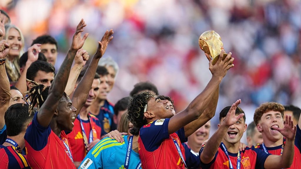 كيف تفاعل العرب مع فوز إسبانيا بكأس العالم 2026؟