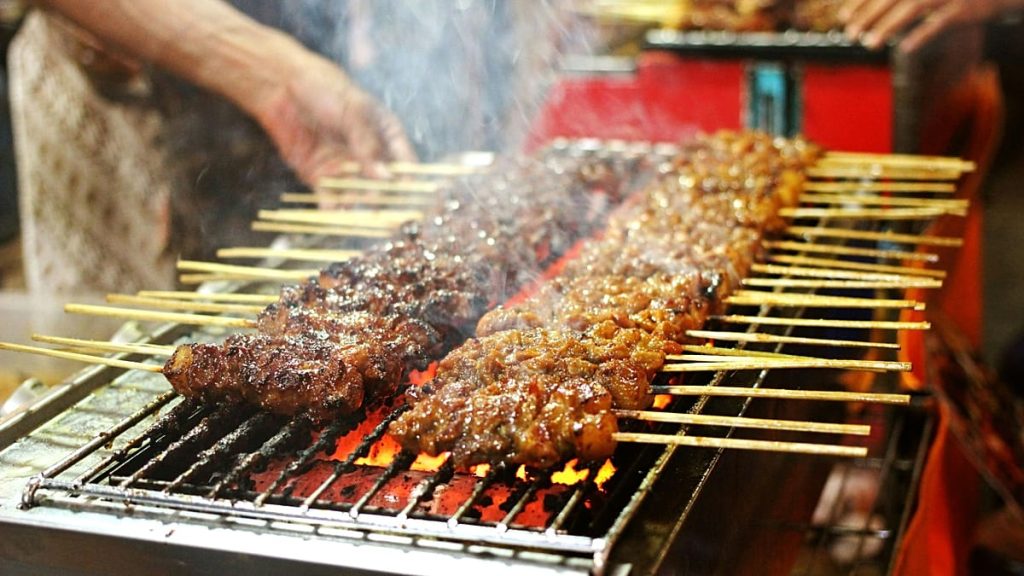 كشف عن أفضل 10 مدن في العالم لمأكولات الشارع