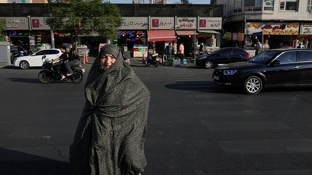 تصعيد متواصل بالشرق الأوسط.. ترامب: “أمام إيران خياران.. إما الاتفاق أو الضربات”