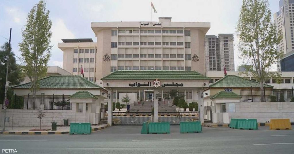 الأردن.. إسقاط عضوية نائب “إخواني” بعد صدور حكم بسجنه