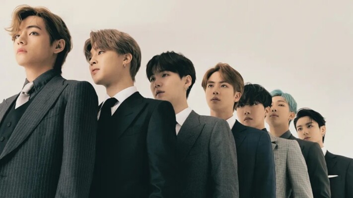 رئيس غرامي يعلّق على مقاطعة BTS.. “أتفهم القرار”