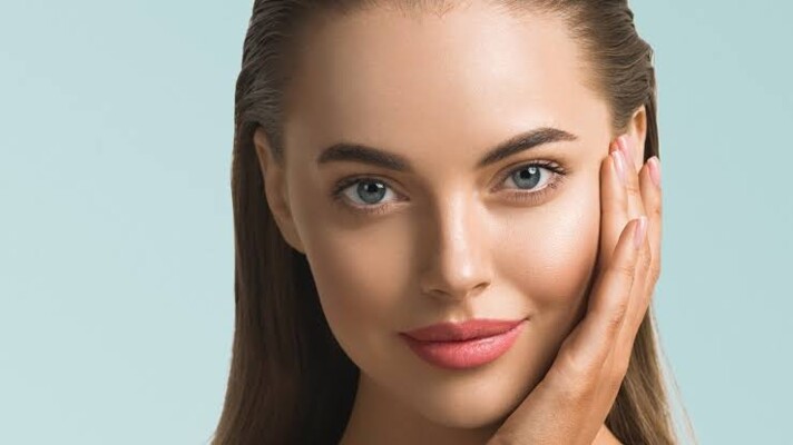 وداعًا للماسكارا؟ موضة جديدة قواعد المكياج!