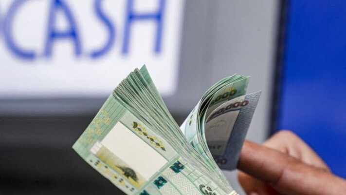رواتب مراسلي الأخبار تتراجع بأكثر من 50%