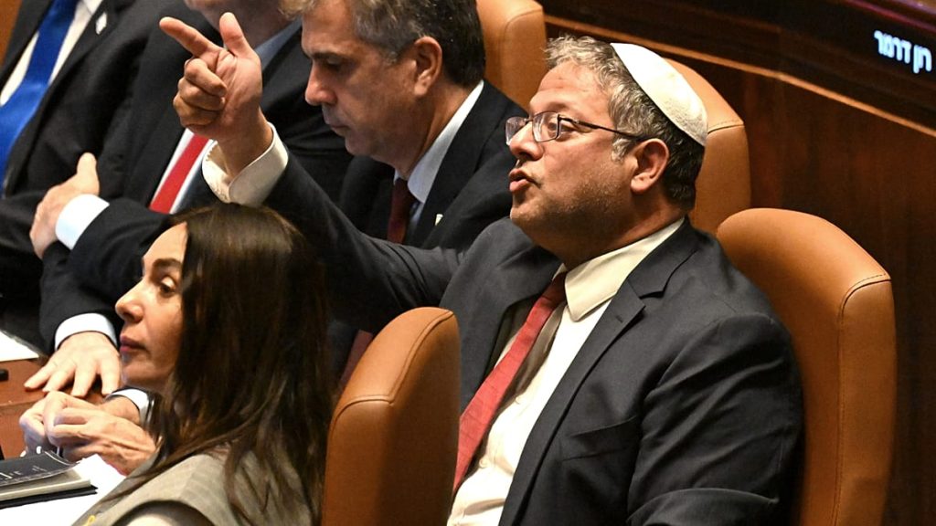 “خندق التماسيح” أمام سجون الفلسطينيين يتعثر في المحاكم.. وبن غفير يشن هجومًا على القضاء الإسرائيلي