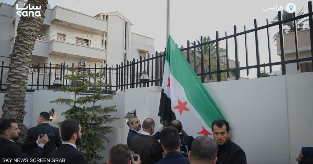 سوريا تعيد فتح سفارتها في ليبيا بعد إغلاق 14 عاما
