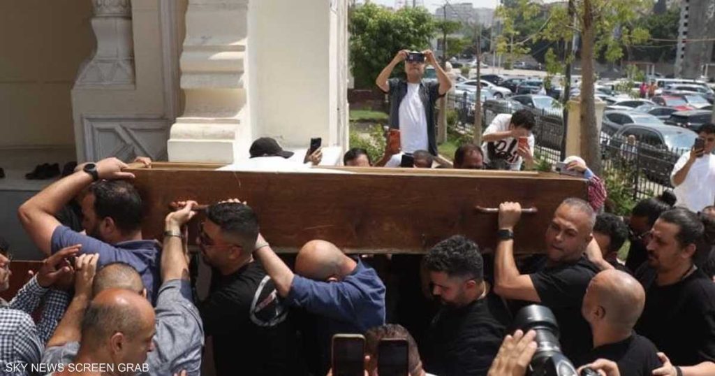 خاصبحضور فني محدود.. تشييع جنازة الفنان المصري محمد التاجي