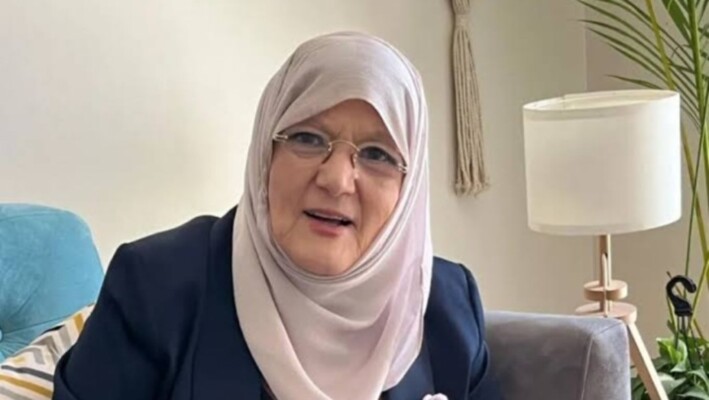 شمس البارودي تهاجم منتقدي شهيرة!
