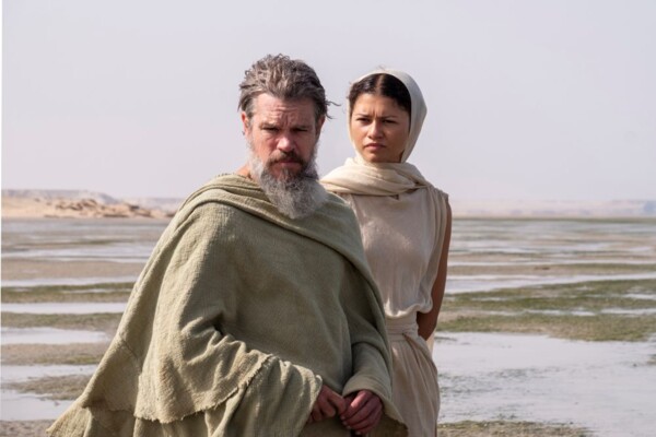 كيف أثار فيلم “The Odyssey” معركة بين أدباء أميركا؟
