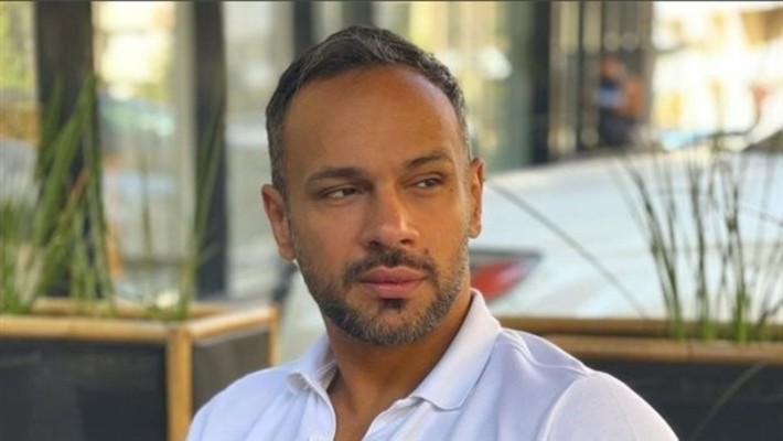 محمد عطية يفجع بوفاة والدته.. وكلماته تكشف حجم تأثره