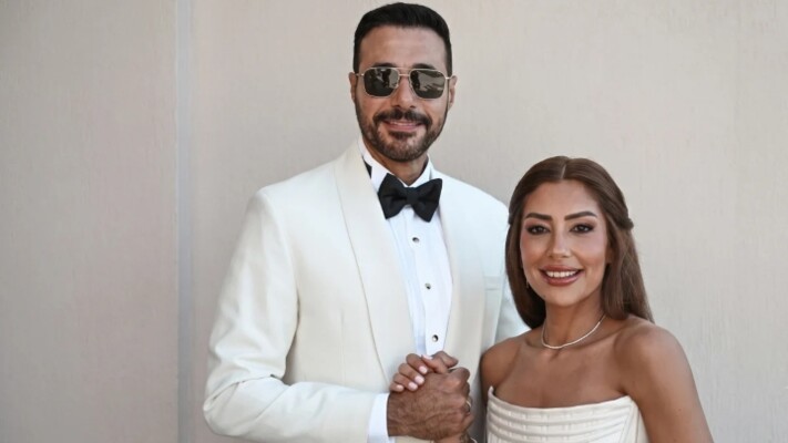 تصرف مفاجئ من زوجة أحمد السعدني بعد منشوره عن طليقته الراحلة