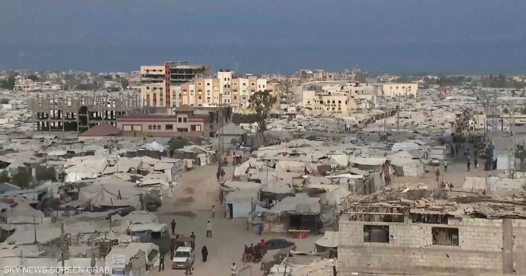 خاصتهجير الفلسطينيين يشعل الجدل في الضفة وغزة