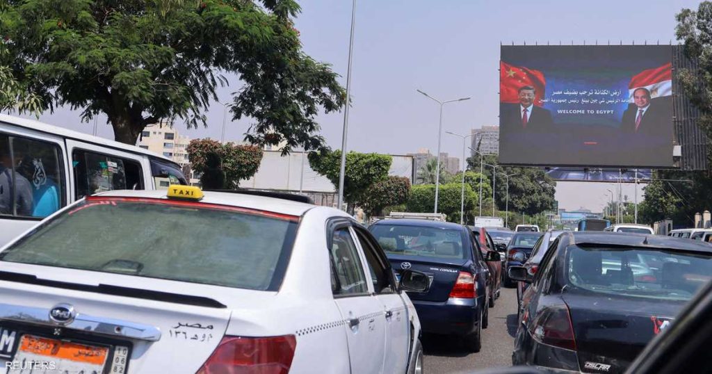 استثمار صيني بـ117 مليون دولار لإنشاء مجمع نسيج في مصر