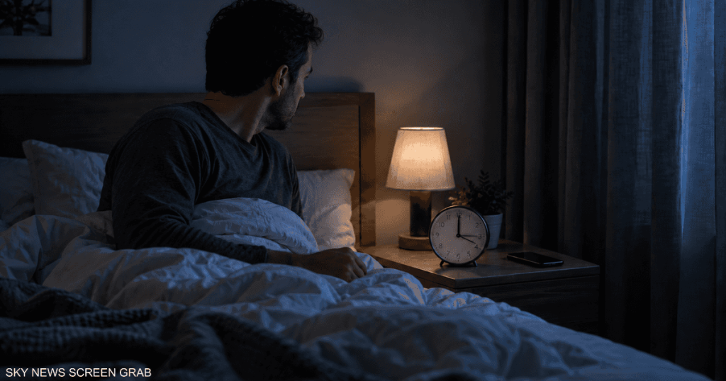لماذا تستيقظ في الثالثة صباحا؟.. الأسباب والحلول