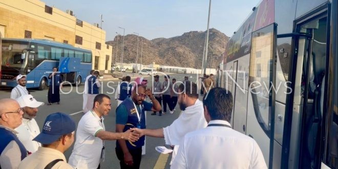السياحة تعلن حد أقصى لأسعار الحج وتترك الشركات لتقديم برامج أقل تكلفة