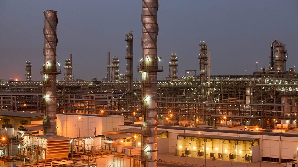 توسعة الغاز الطبيعي المسال في قطر للطاقة تستهدف إنتاج أوائل 2027 مع تقارير عن قرض 3 مليارات دولار