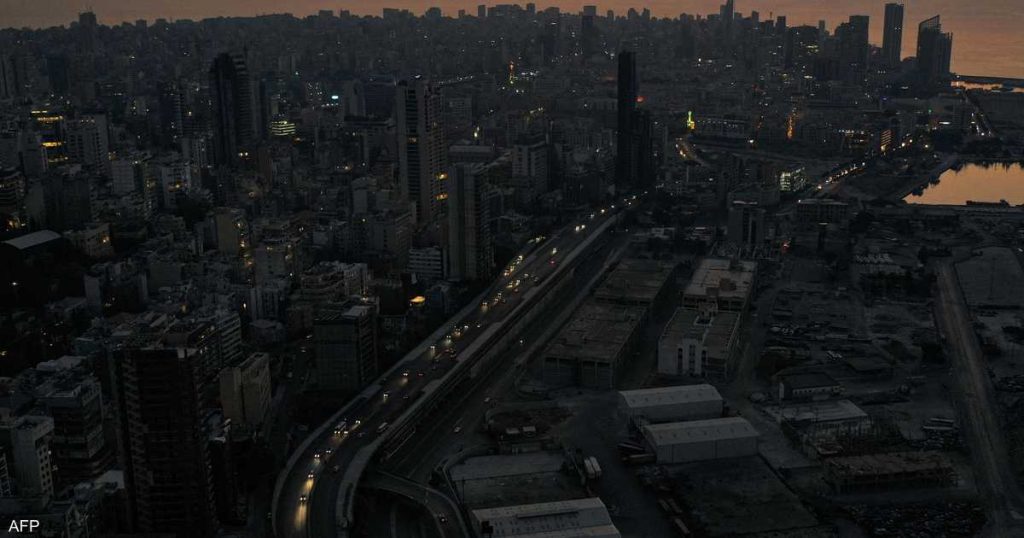 الكهرباء تفجر الحكومة اللبنانية.. وزير الطاقة “يعتكف”